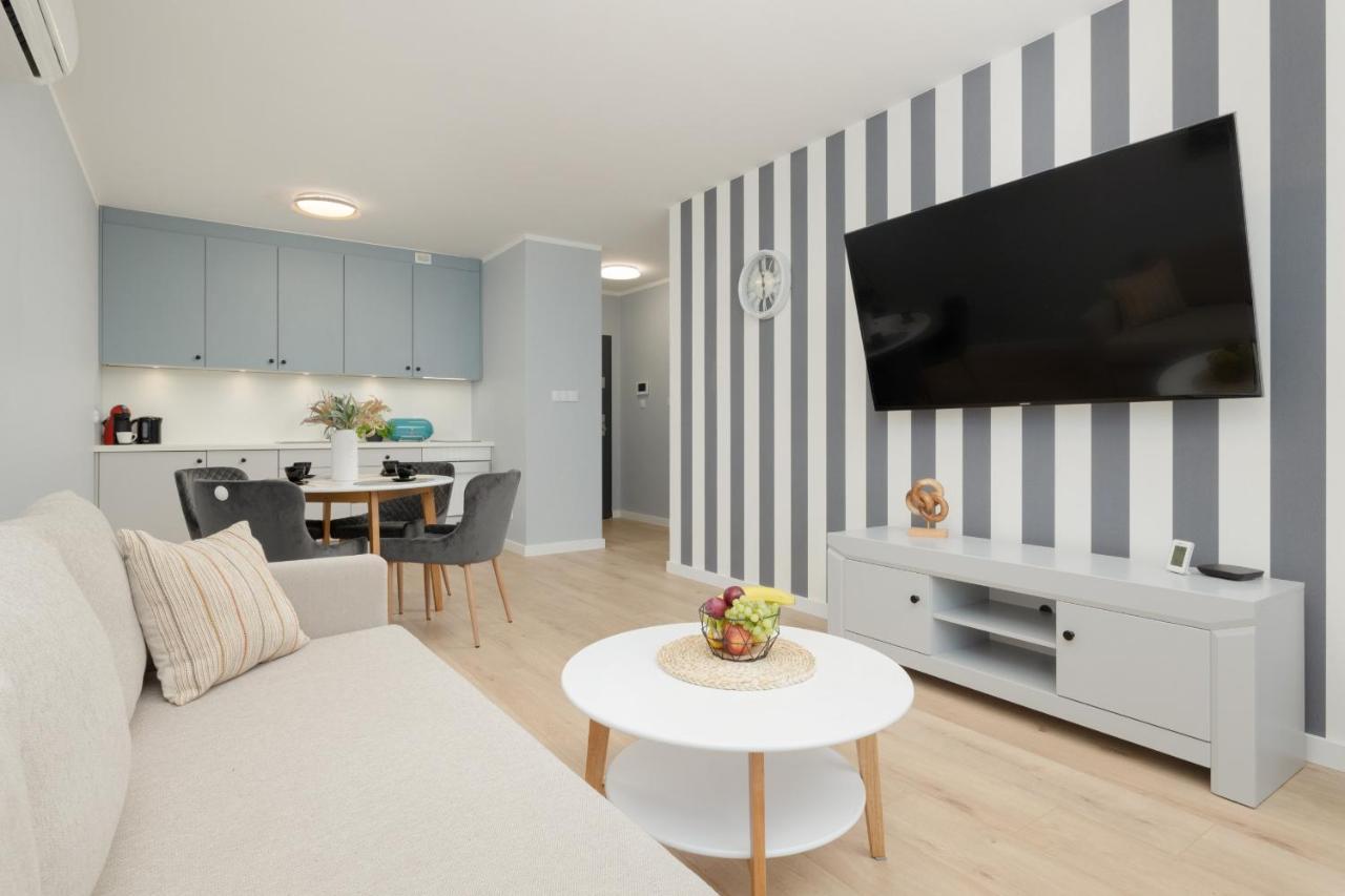 Wellness Resort Apartments Dziwnow Riverfront By Noclegi Renters Exterior photo