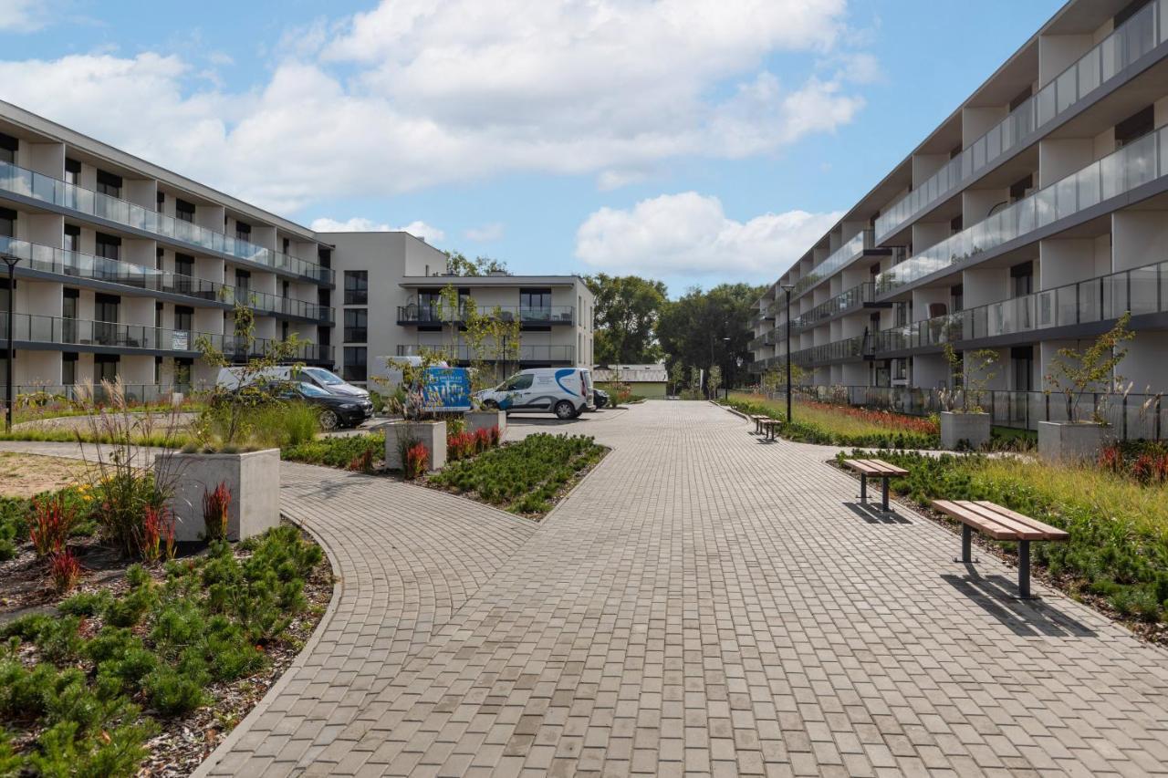 Wellness Resort Apartments Dziwnow Riverfront By Noclegi Renters Exterior photo